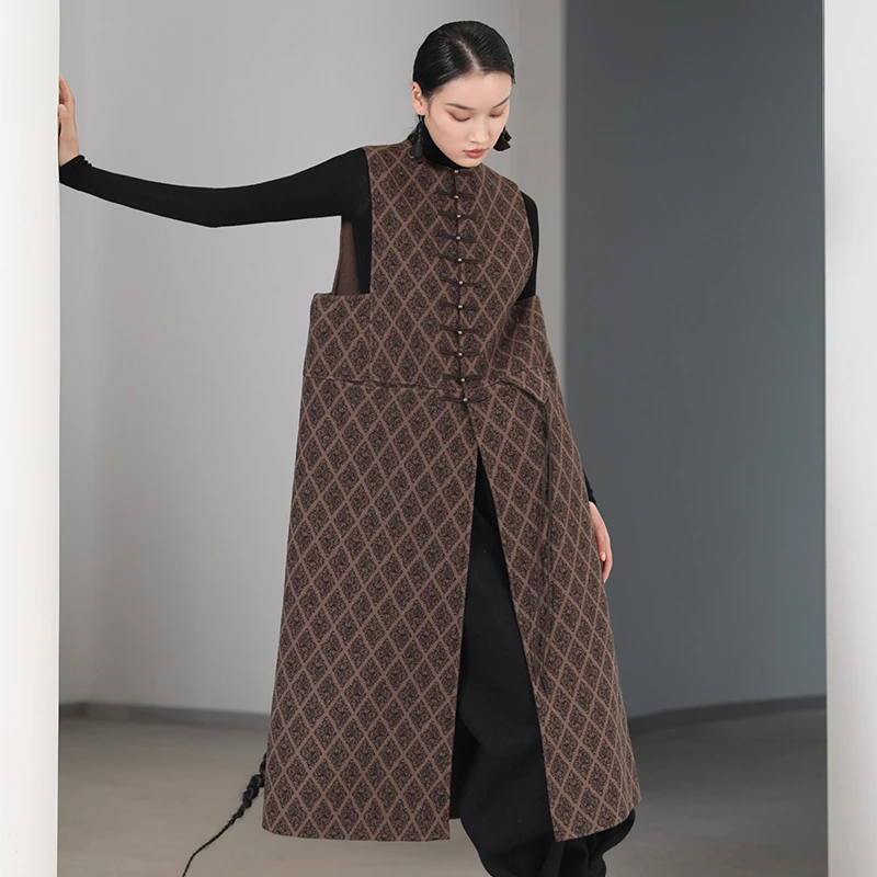 界内界外原创复古新中式格纹宽松长款双面羊毛呢马夹外套J33D613