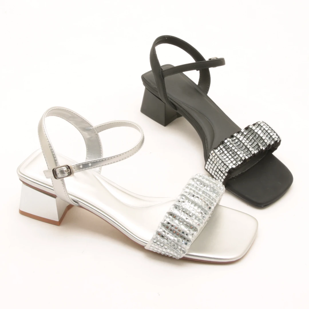 4222夏季新款露趾仙女风水钻一字扣带粗跟凉鞋配裙子罗马女鞋