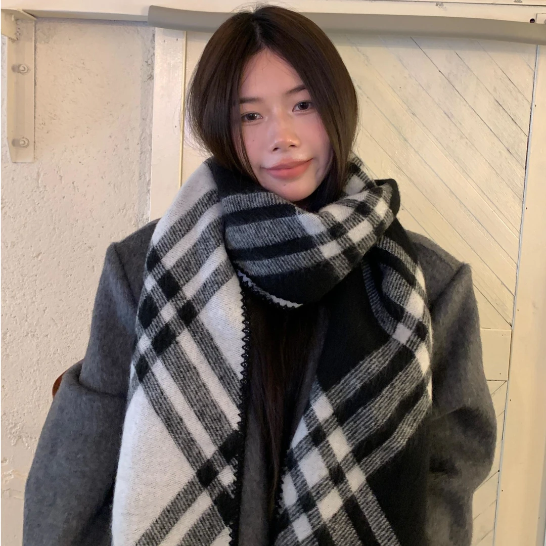 全智贤同款 高级感黑白双面格围巾女保暖百搭羊毛混纺围脖