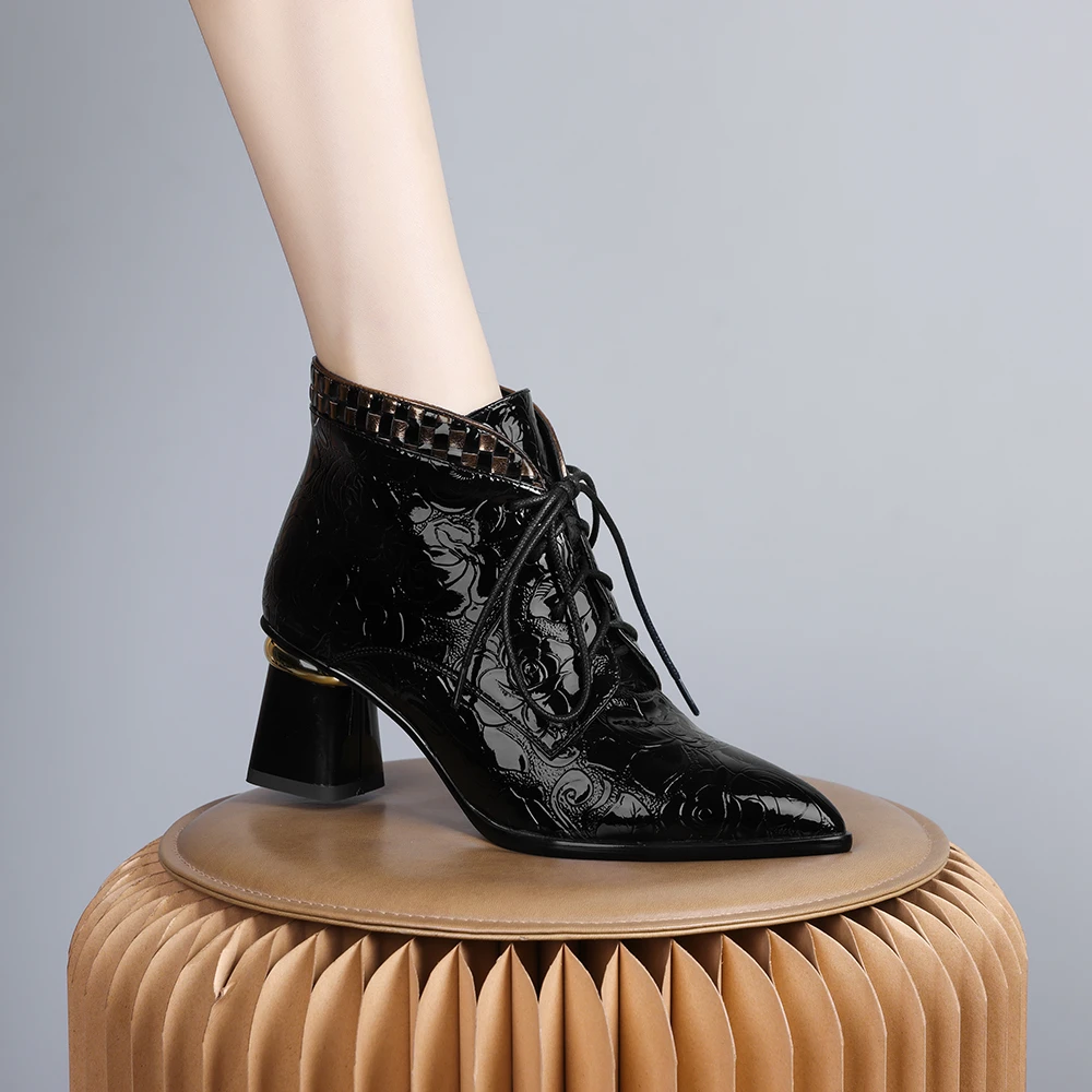 2024年新款欧美小众气质时装系带韩版短靴女气质绒里时尚尖头0306