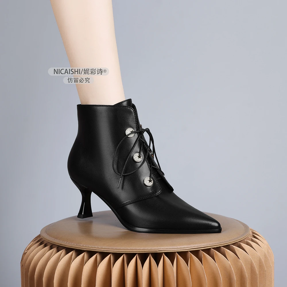 2024年新款欧美气质显瘦优雅时装靴粗跟绒里百搭短靴黑色时尚0513