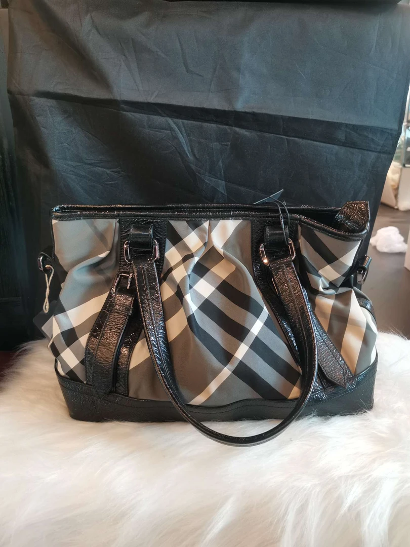 95新 BURBERRY/博柏利 /KIKI/斜挎包/9352339