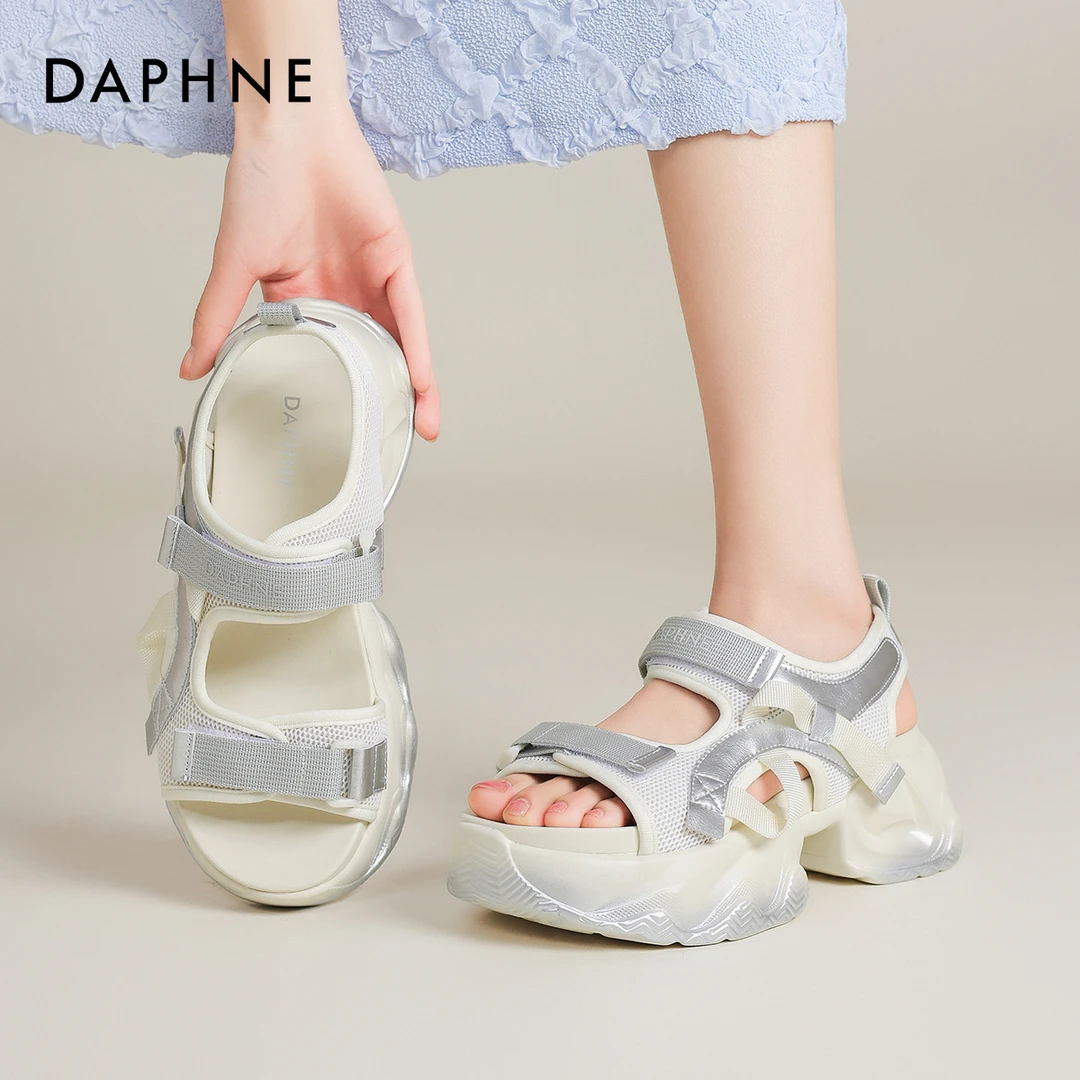 达芙妮厚底凉鞋女2024新款夏季白色松糕软底魔术贴运动休闲沙滩鞋