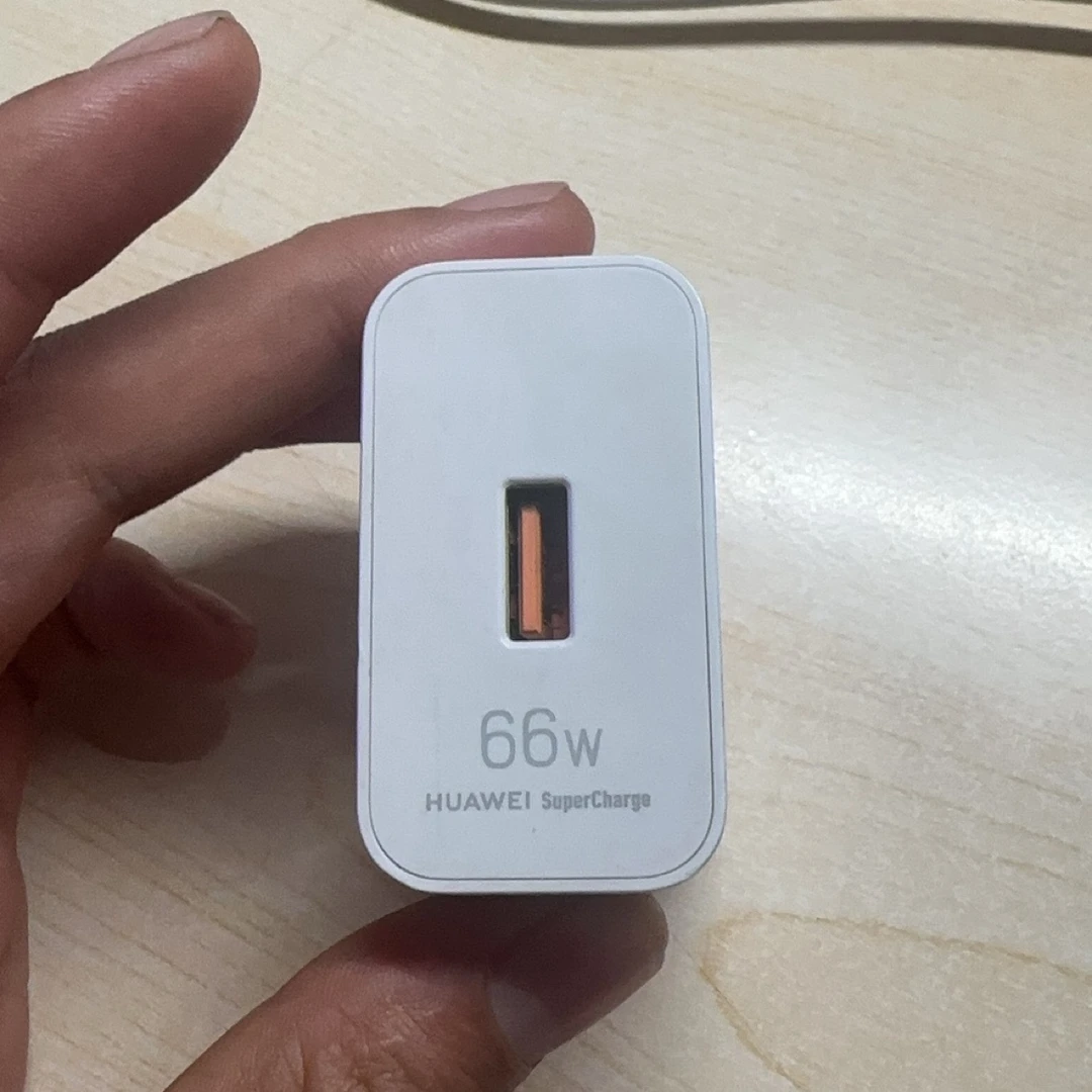 99新 Huawei/华为 66w快充头 华为二手快充头