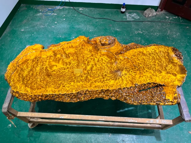 杨昆根雕经营部51580
