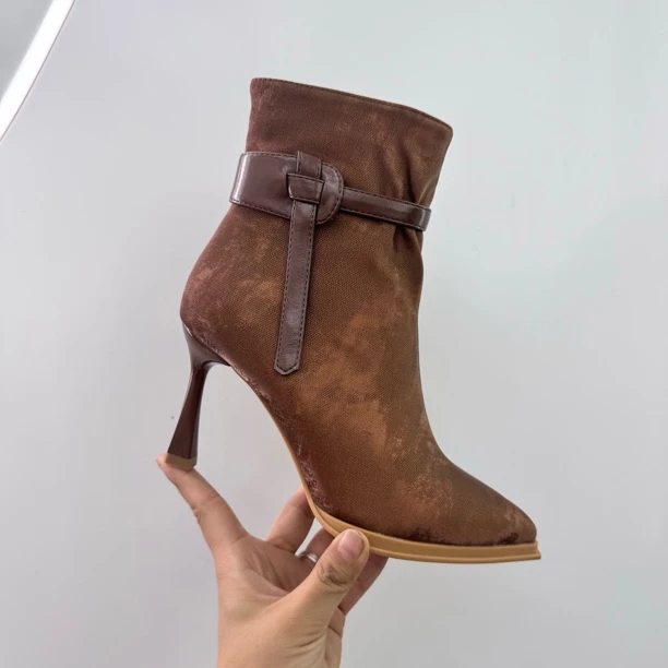 2288-6咖啡色短靴女秋冬皮带扣拼接尖头细跟高跟鞋气质名媛