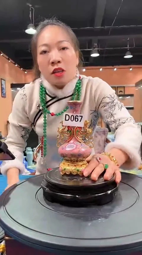 【闪购商品】陶瓷摆件D067