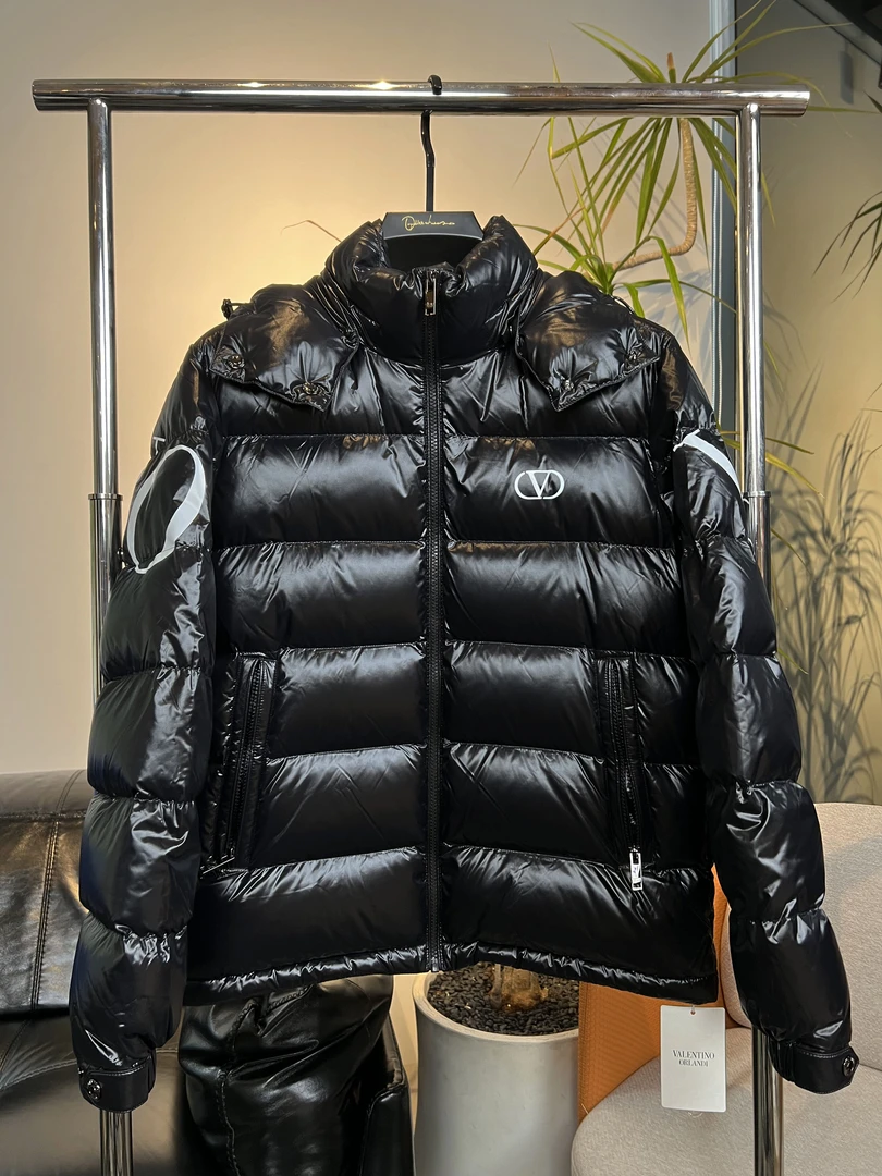 Va秋冬男士运动时尚休闲黑色羽绒服/1VR179087-01男款