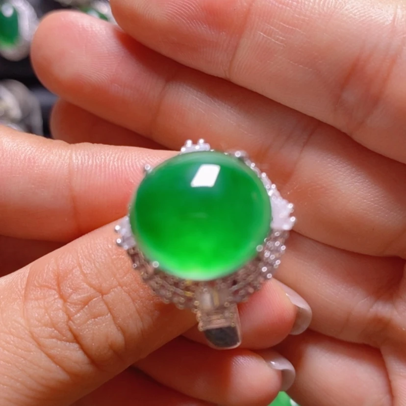 【闪购商品】翡翠挂件未镶嵌蛋面