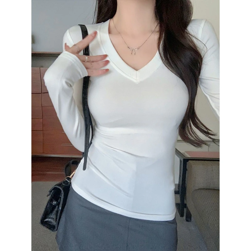 大码微胖白色新款性感v领长袖T恤秋冬修身显瘦打底衫紧身上衣女