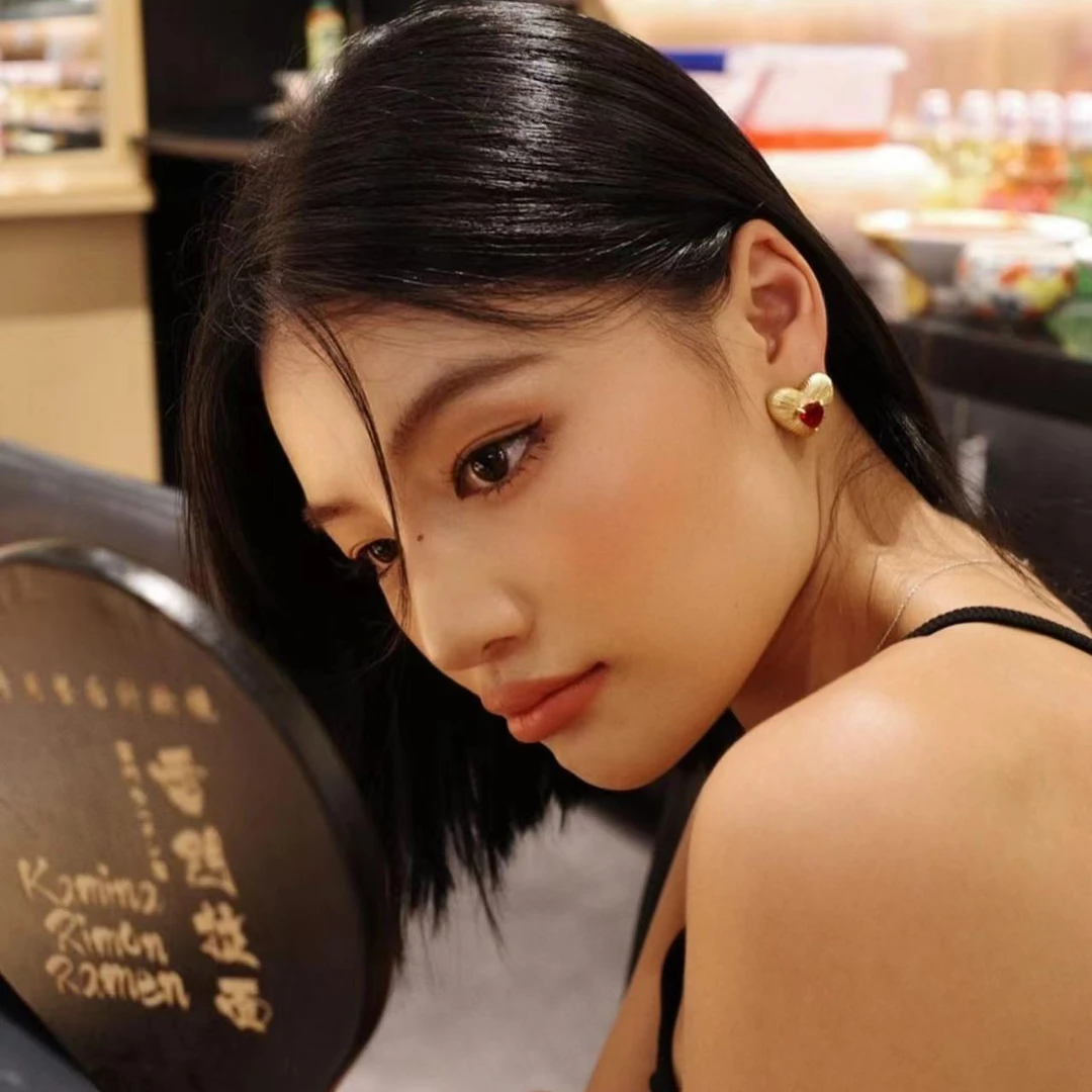 铜合金锆石耳饰 925银针铜合金镶钻红色爱心耳钉