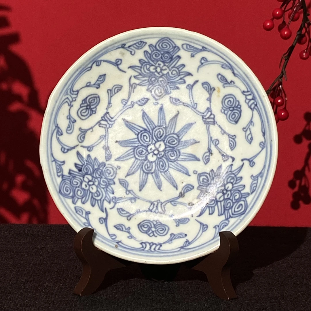 清代嘉庆·青花花卉纹盘