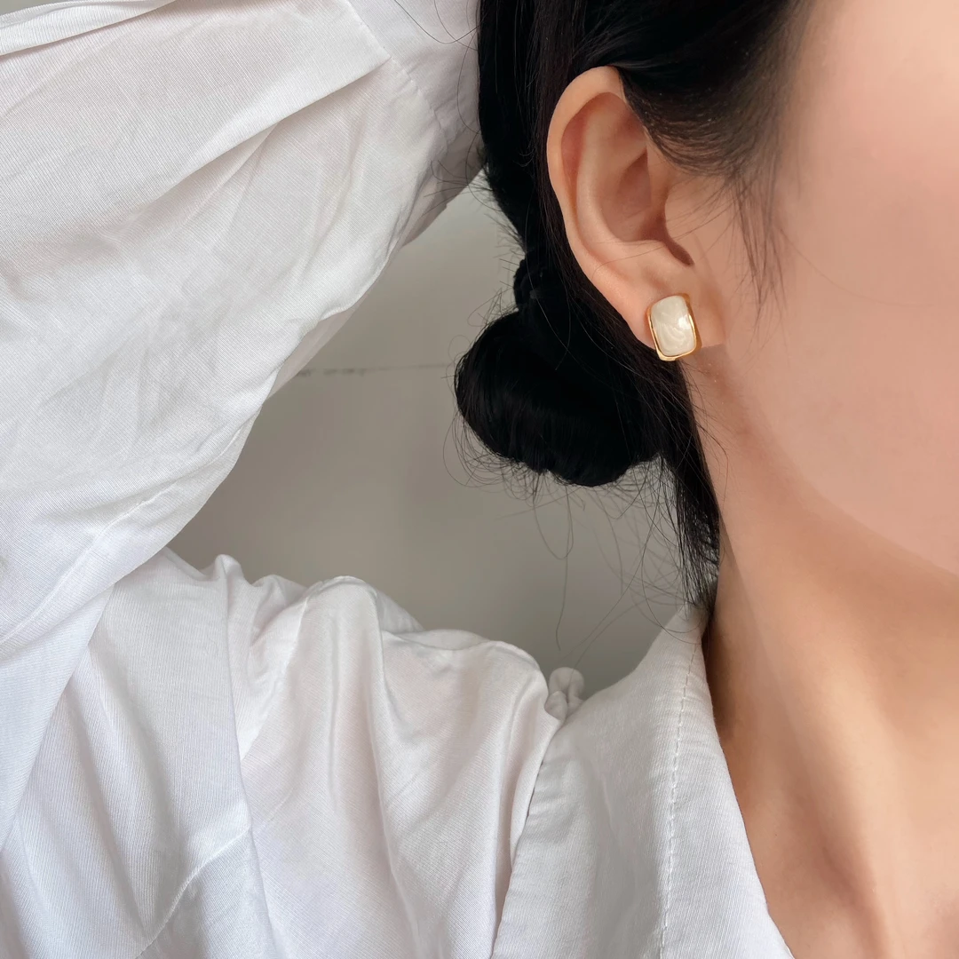 铜合金耳饰 法式气质高级感耳夹女无耳洞冷淡风百搭蚊香盘耳饰72