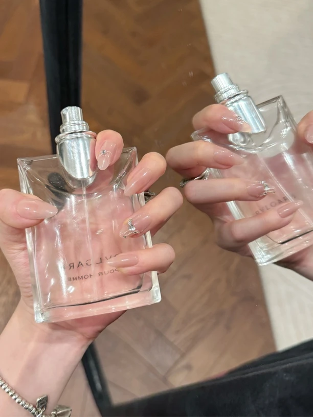 8147简约高级裸色大气轻奢高级显白纯手工穿戴甲美甲杏仁甲穿戴式