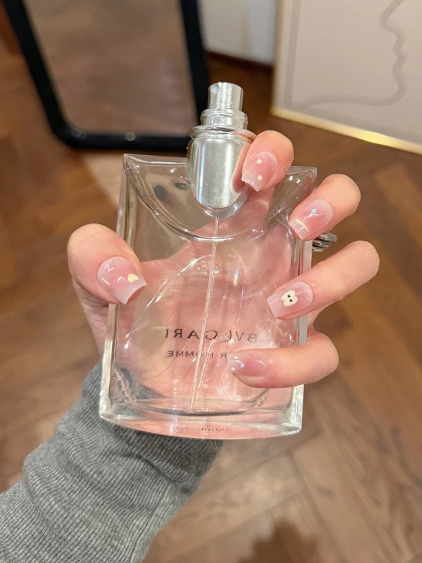 8084小眼睛腮红手绘可爱纯手工穿戴甲美甲短短梯可重复佩戴美甲