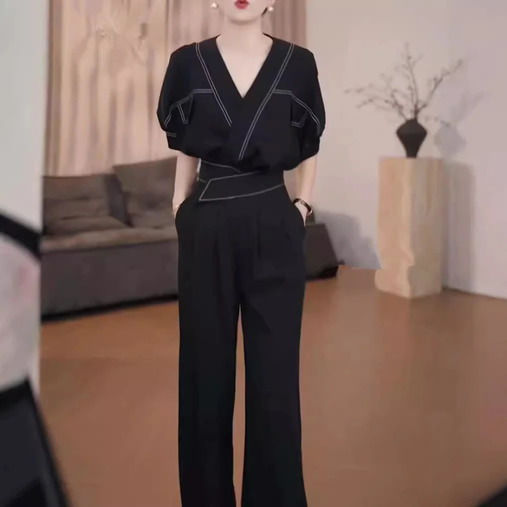 尤莱特大爱美依缘24夏季新款御姐轻奢高级感明线V领洋气套装女潮