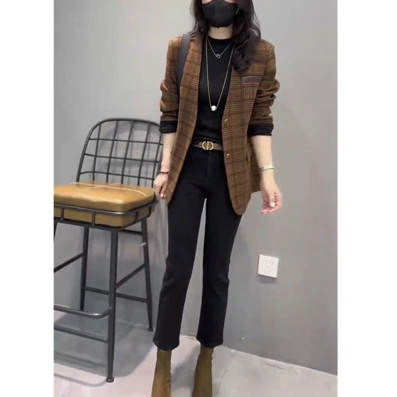 23706大爱美依缘2023秋季新款韩版时尚格子长袖西服外套复古洋气