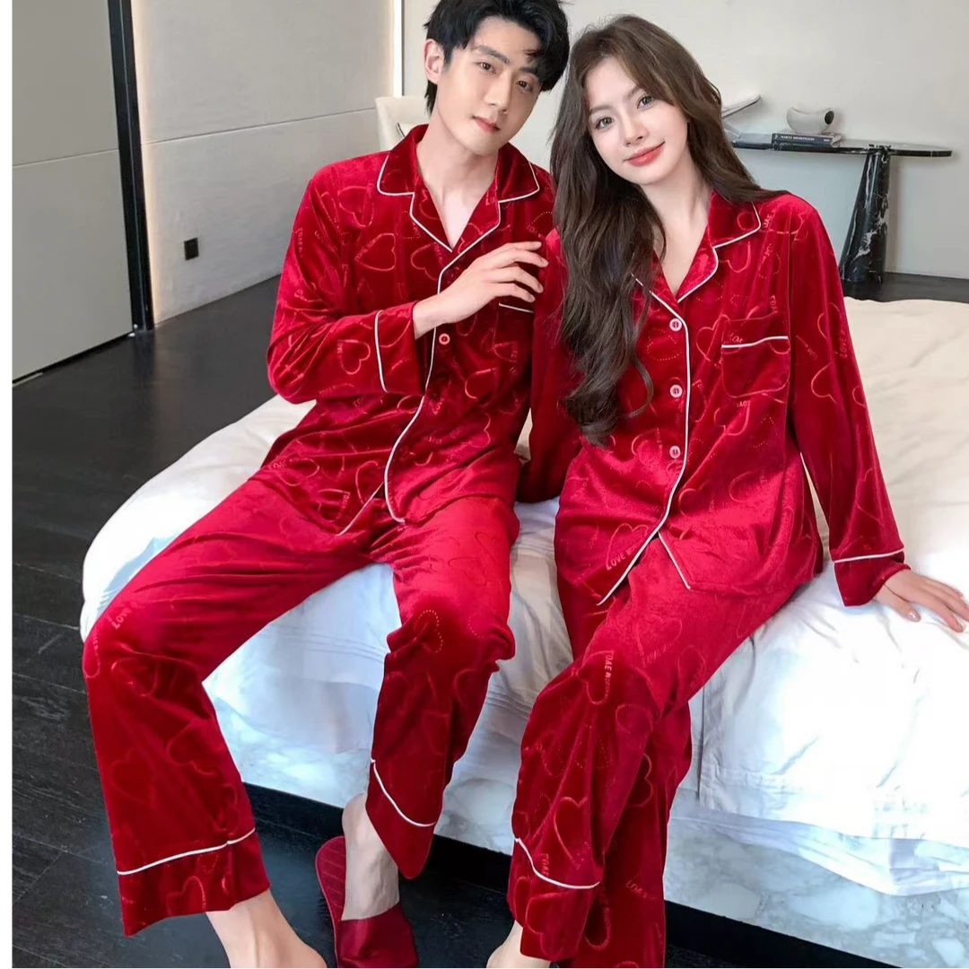 秋冬季情侣款长袖红色金丝绒家居服睡衣套装（爱心款）