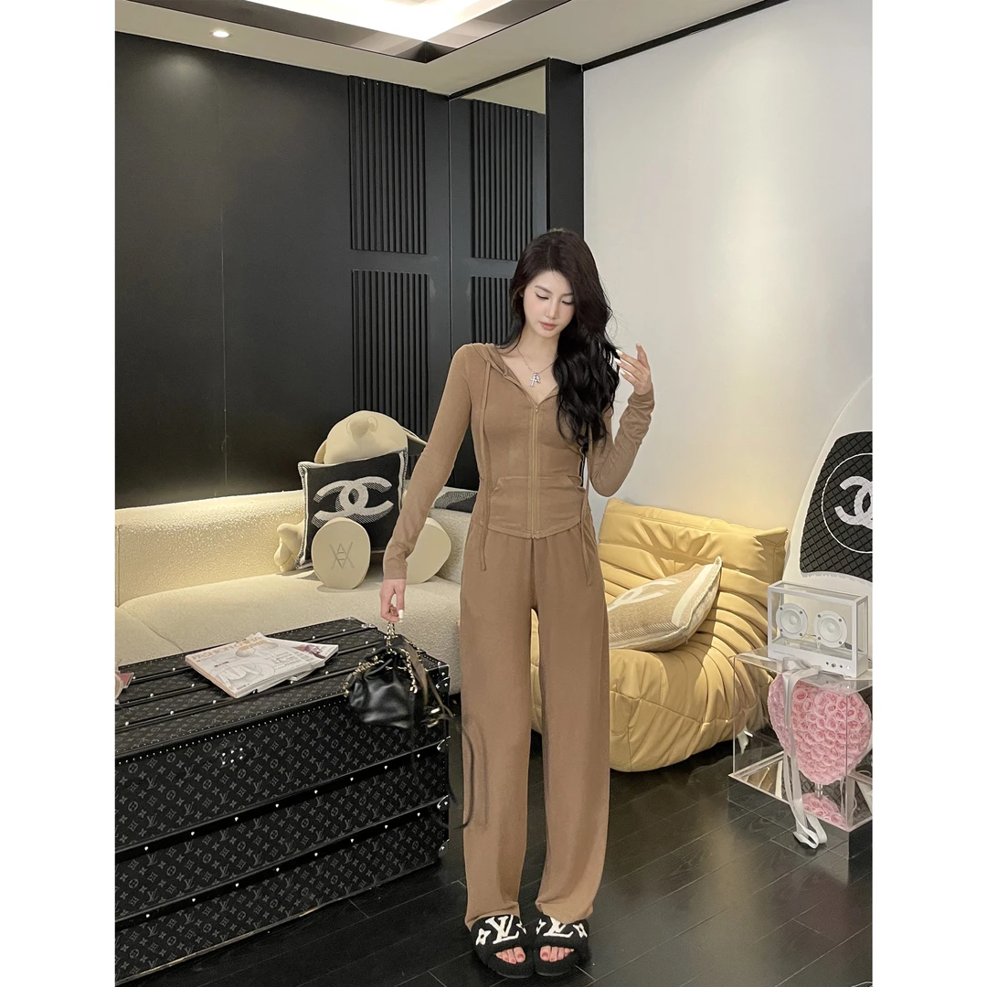 1邱肉瑶清 气质网红洋气连体减龄显瘦时尚休闲套装LD23080056S