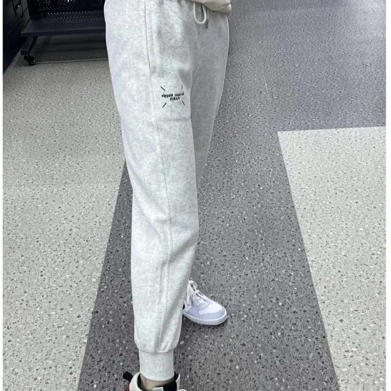 新款精致万针绣时尚休闲款加绒加厚百搭运动裤针织卫裤女