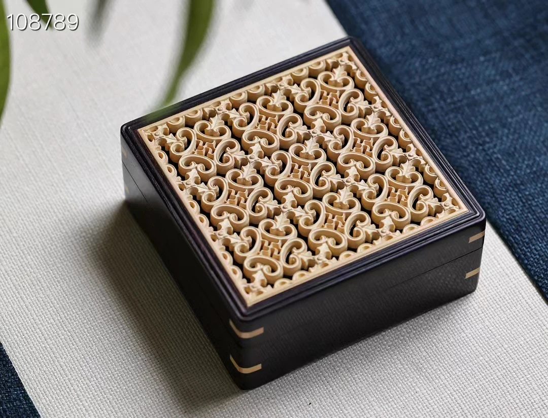 紫光檀黄杨万字纹香盘香盒