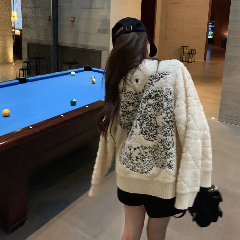 现货 外套女2025年春季加厚高级感气质开衫修身显瘦刺绣软糯毛衣