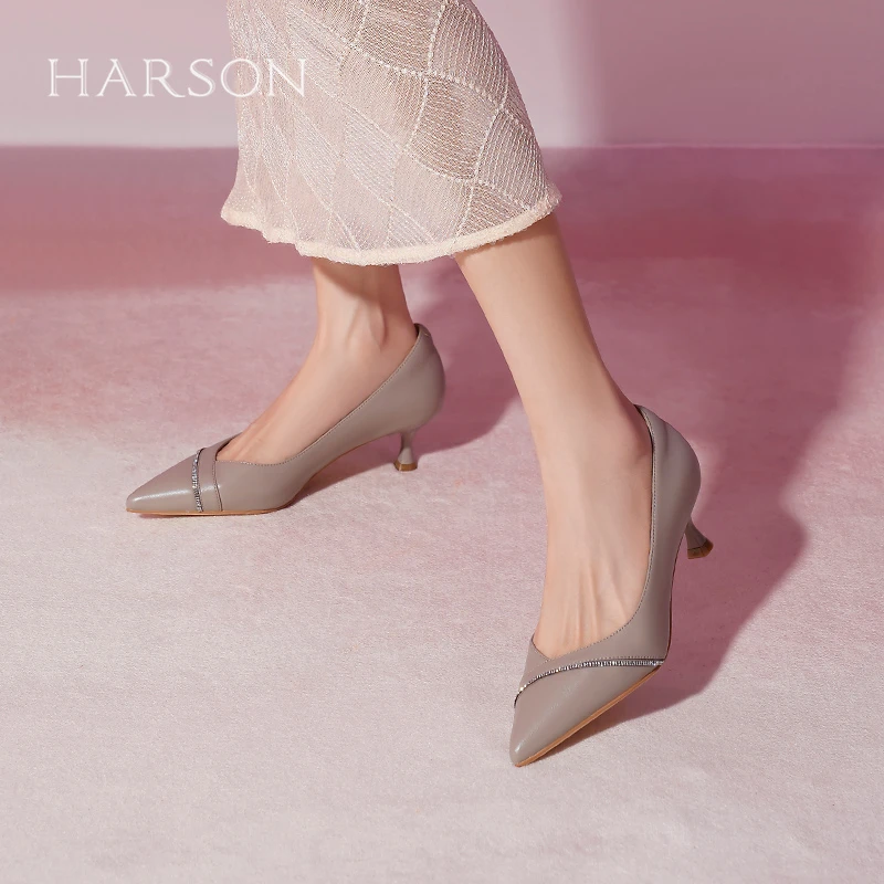 哈森高跟鞋女2025春季新款高级灰色气质尖头5cm细跟单鞋HL247165