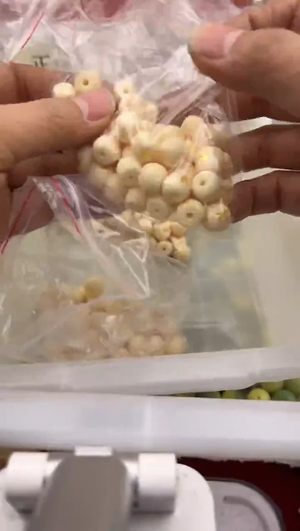 【闪购商品】白玉菩提吊坠圆柱形日月星辰3套12颗