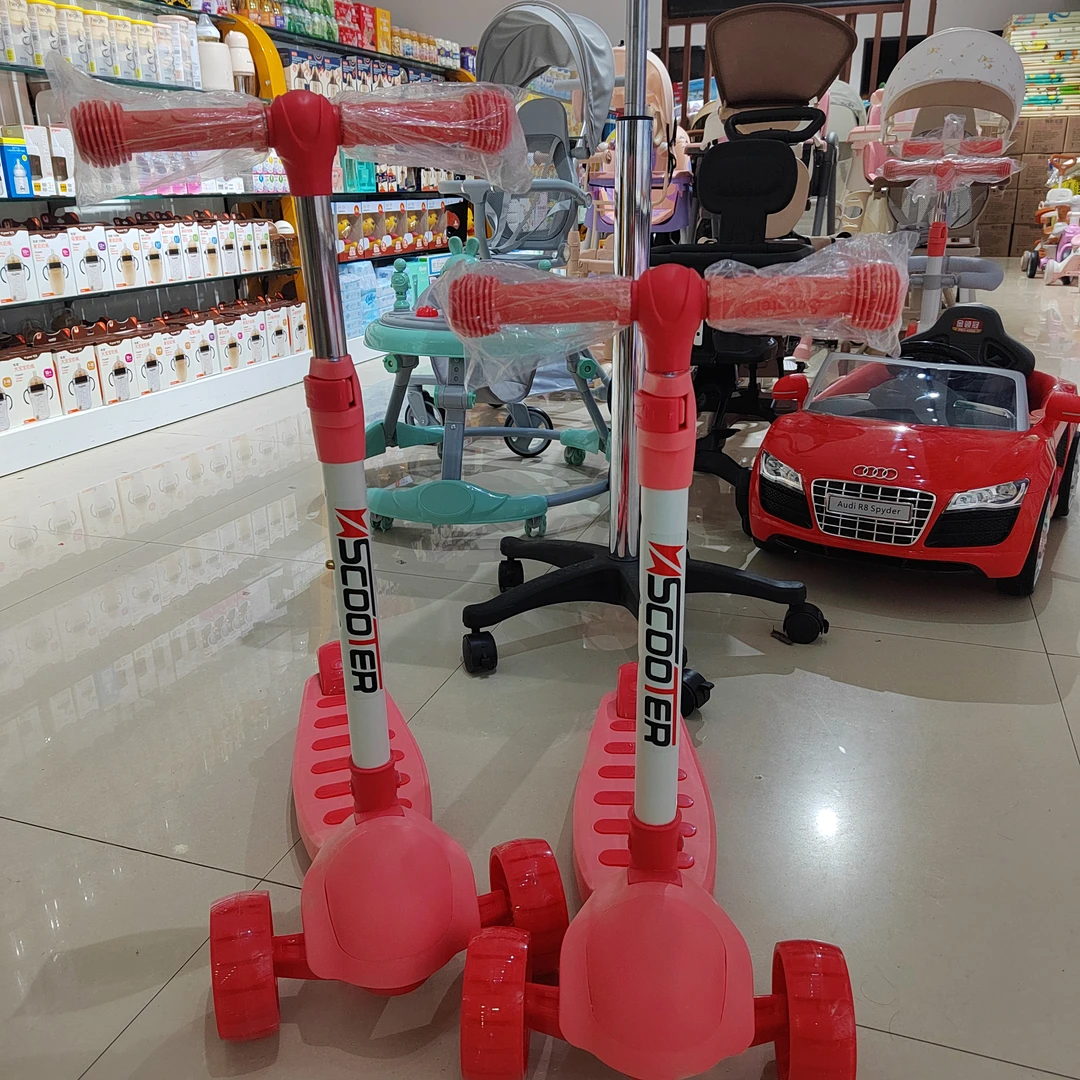 儿童带音乐折叠扭扭划行车