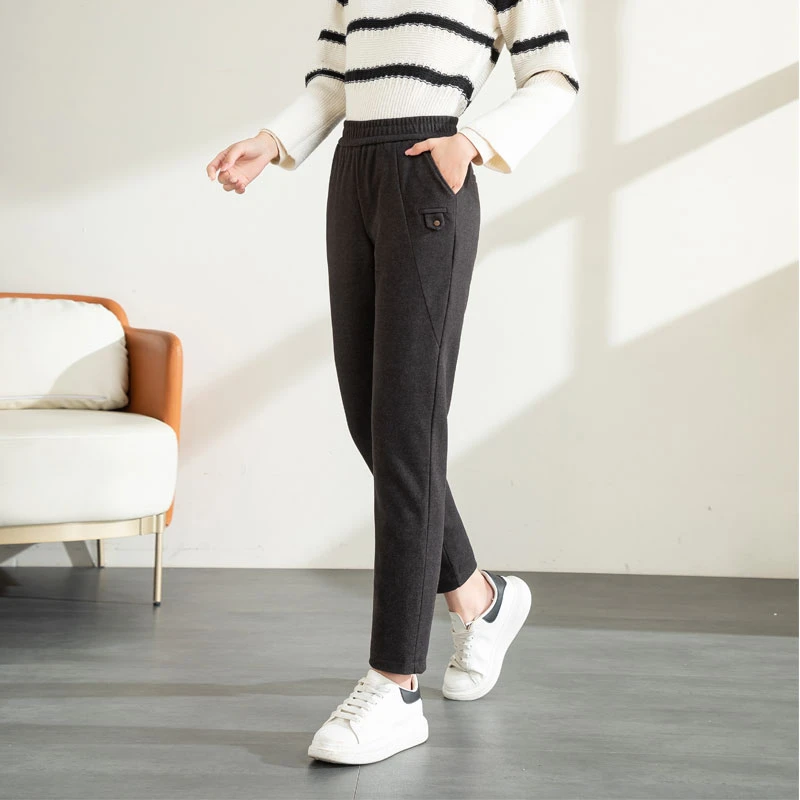 高端羽绒裤女冬季外穿高腰中老年妈妈镰刀裤加绒加厚东北保暖棉裤