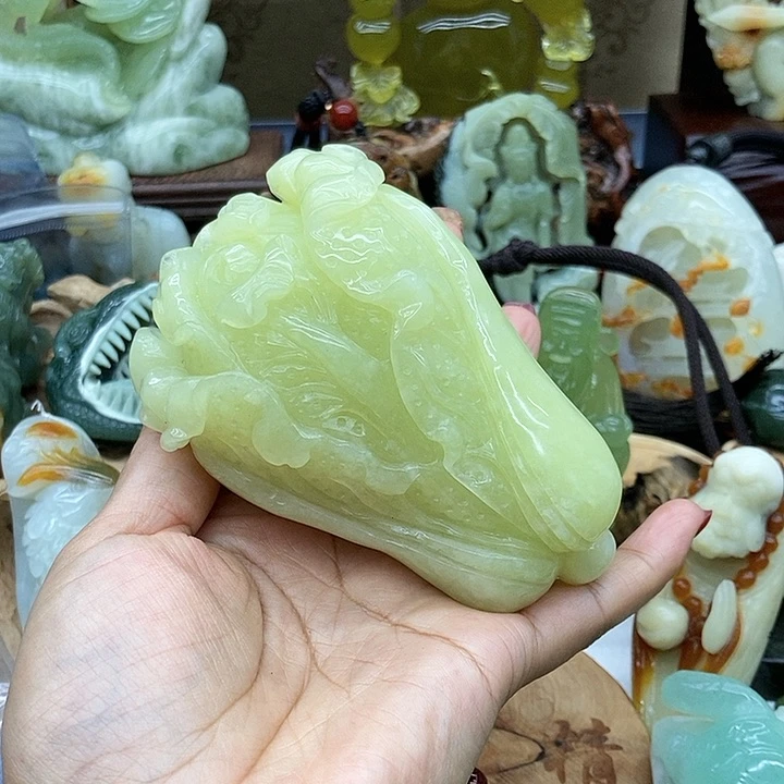 岫玉手把件未镶嵌