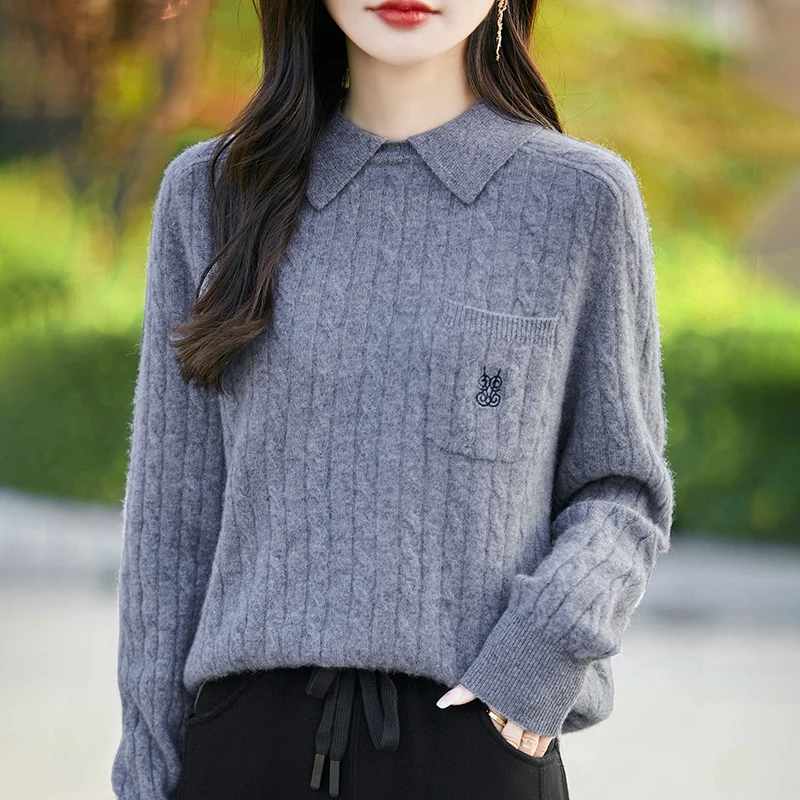学院风羊毛针织衫翻领长袖简约气质绣花设计