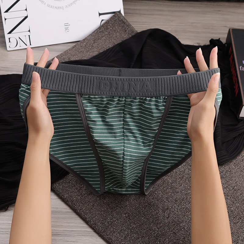 新款性感简约棉质男士内裤三角裤头透气男生青年学生个性舒适裤衩