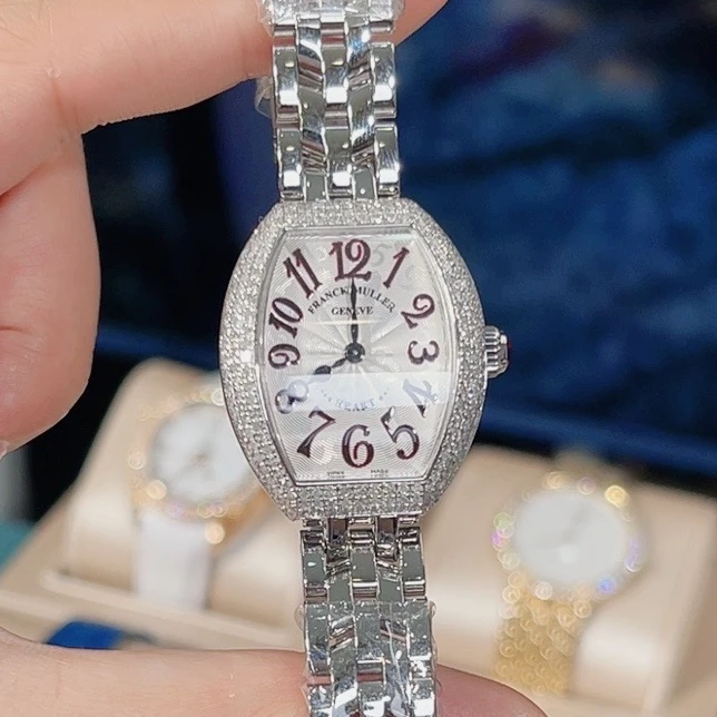99新 Franck Muller/法兰克穆勒 5002白盘黑字石英腕表/WHT024179