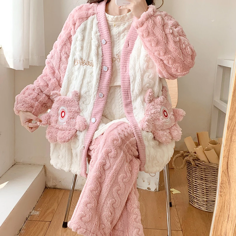 孕妇睡衣秋冬款加厚加绒三件套外穿珊瑚绒月子服冬季产后哺乳家居