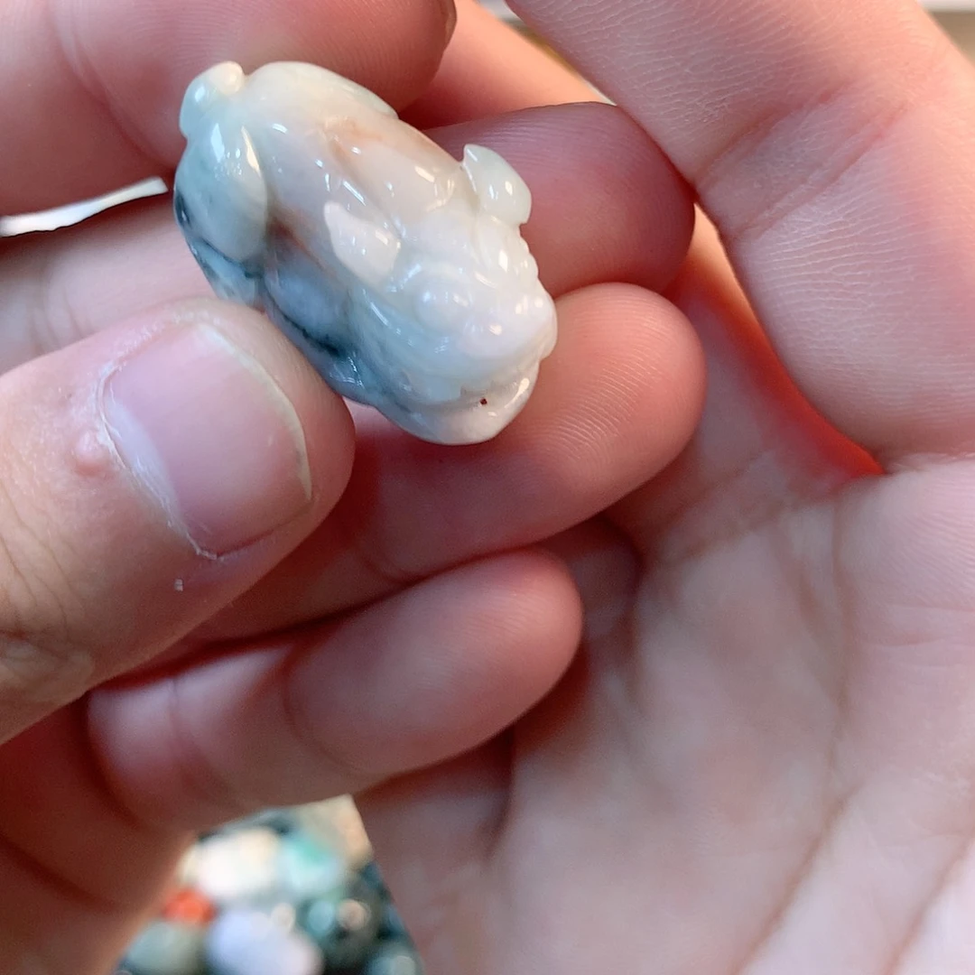 翡翠颈饰未镶嵌裸