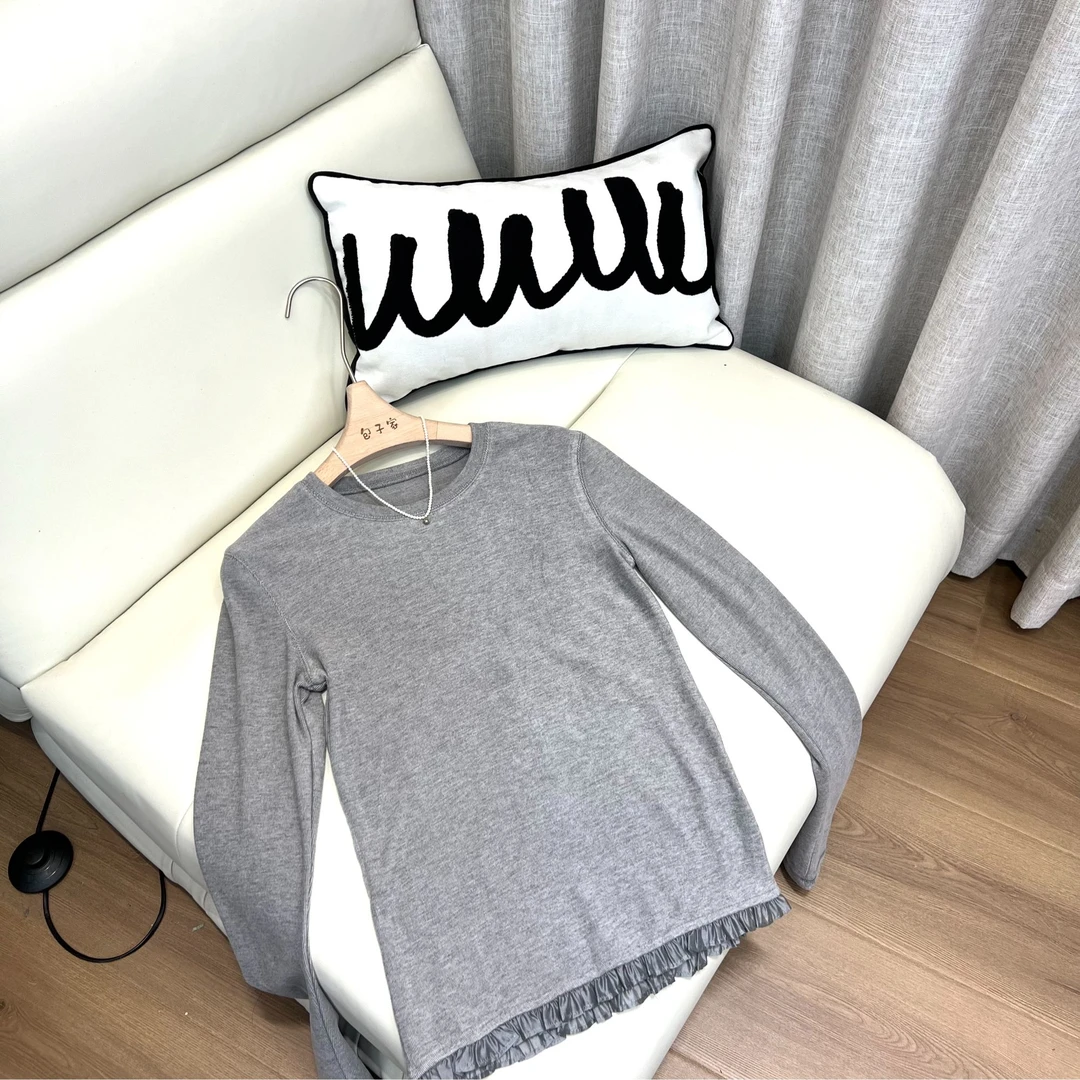 【卡罗】甜美风纯色韩版圆领打底衣简约百搭洋气 242125