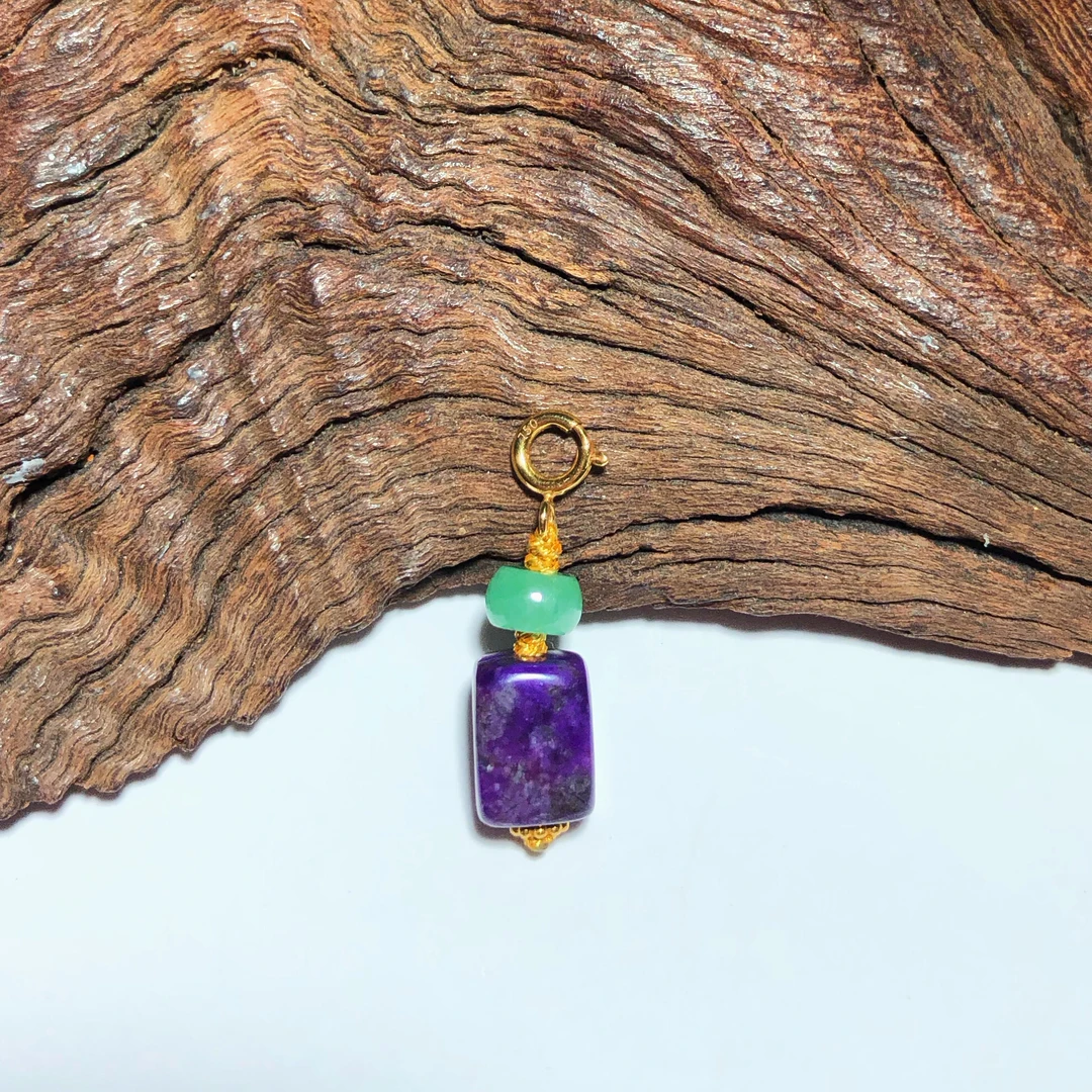 【圣芭黎】天然舒俱来方块翡翠18K吊坠4+多样发一DD606