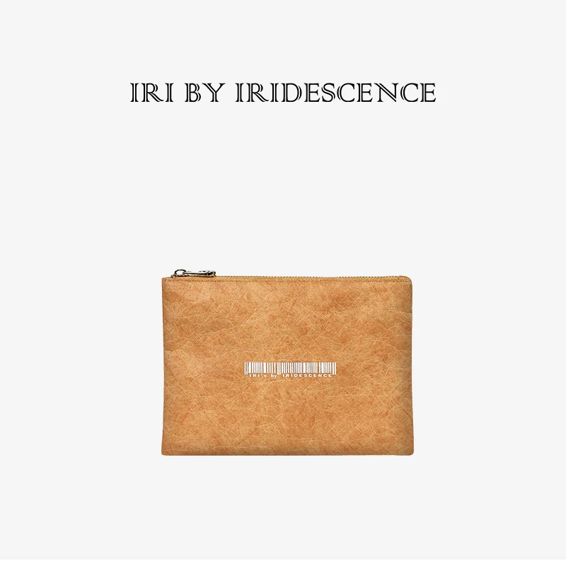 IRI化妆包小众时尚简约便携化妆袋防水耐磨耐脏拉链手拿包