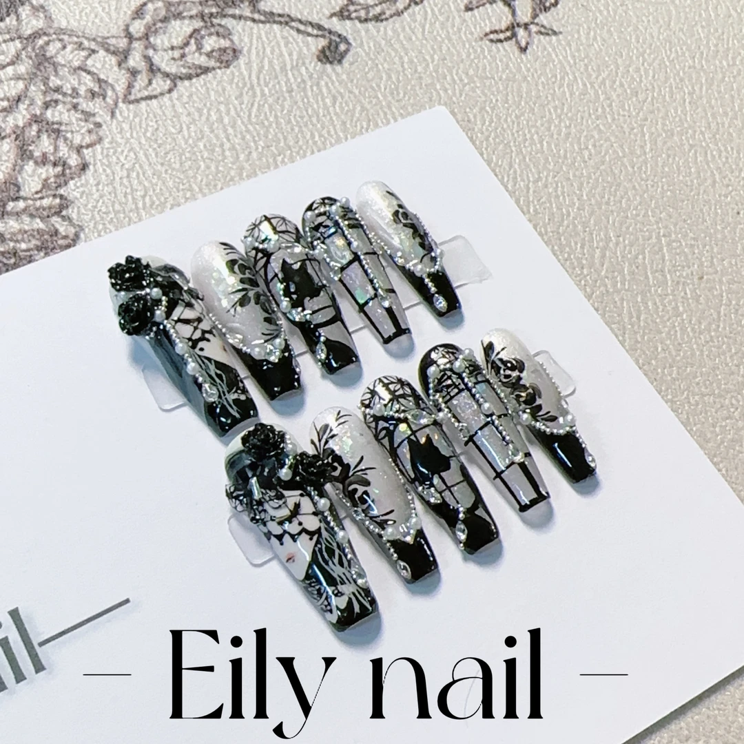 【圣彼得堡】EilyNail设计师轻奢高定穿戴甲纯手绘人物花窗欧式美甲