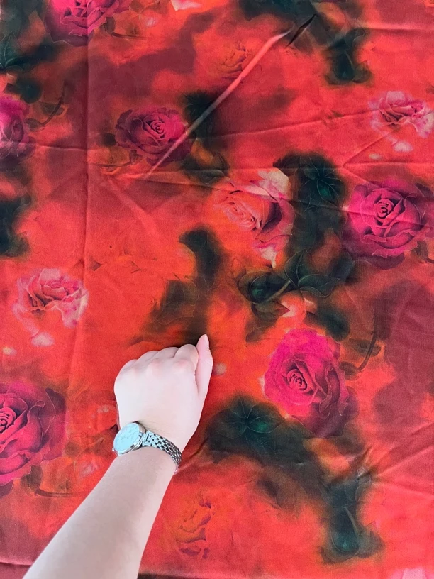 50姆米皮子香云纱面料布料玫瑰花红色喜婆婆喜妈妈婚服旗袍