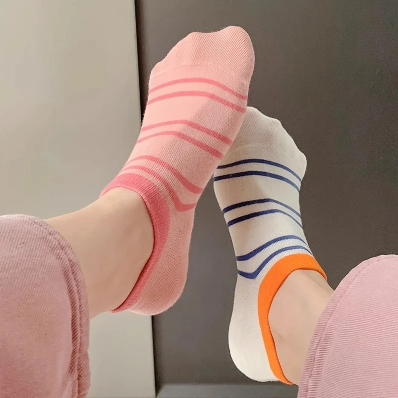 文伊娜袜子女短袜夏季薄款浅口新款爆款短筒船袜不掉跟防滑夏天棉