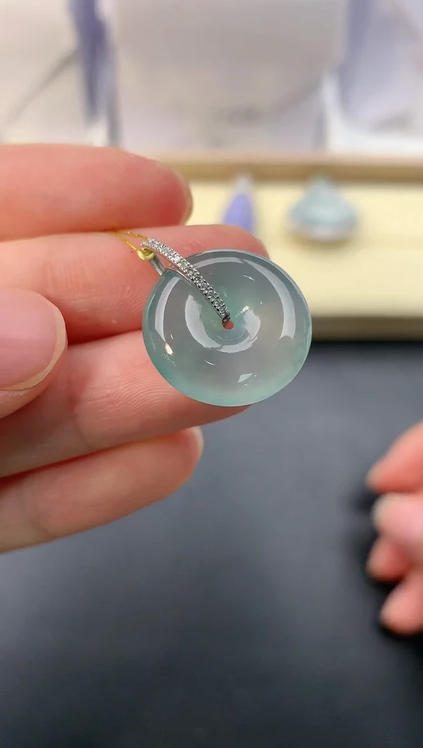 【闪购商品】翡翠颈饰18K金镶嵌X175