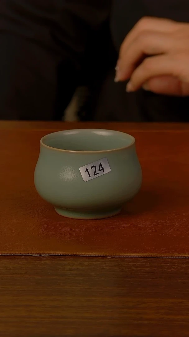 【闪购商品】瓷片124