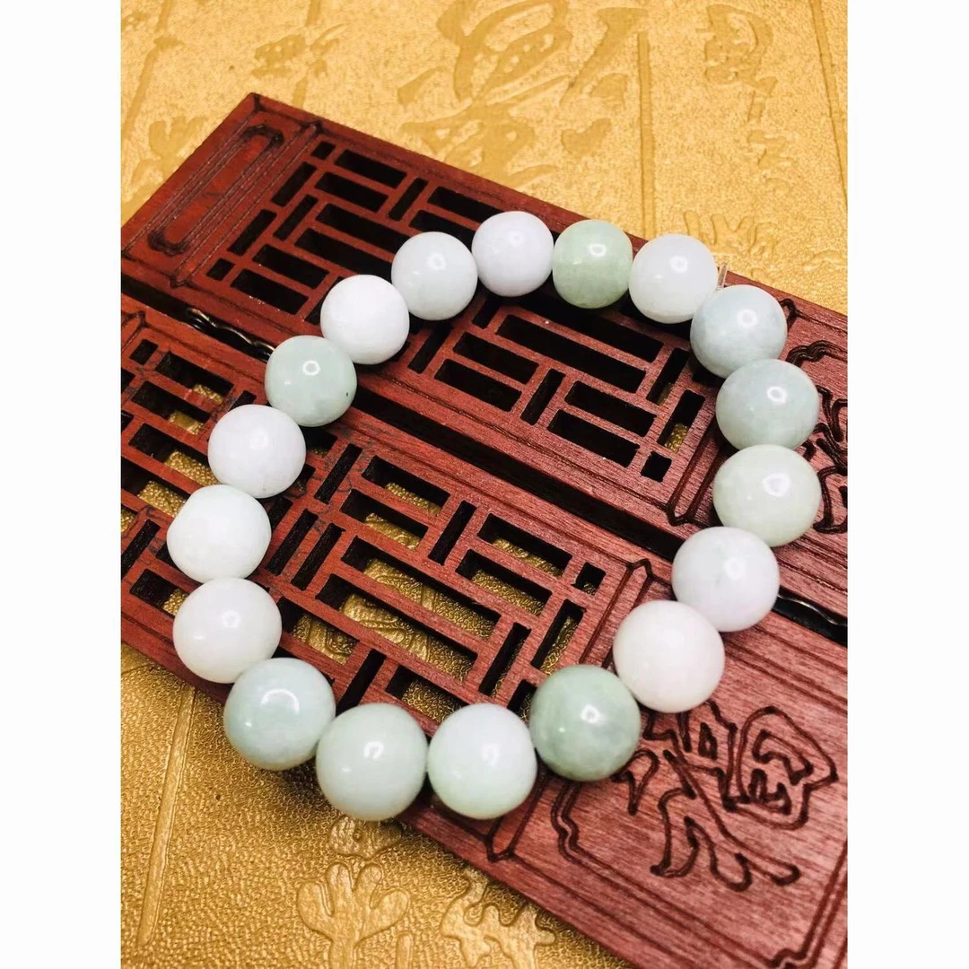 翡翠a货手串卡10白色多样性发其一时尚大气上档次