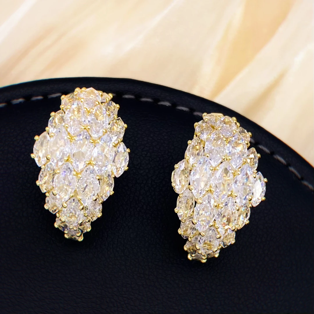 铜合金合成锆石耳饰 银尘秘境KL355精致百搭简约超闪个性C圈耳钉