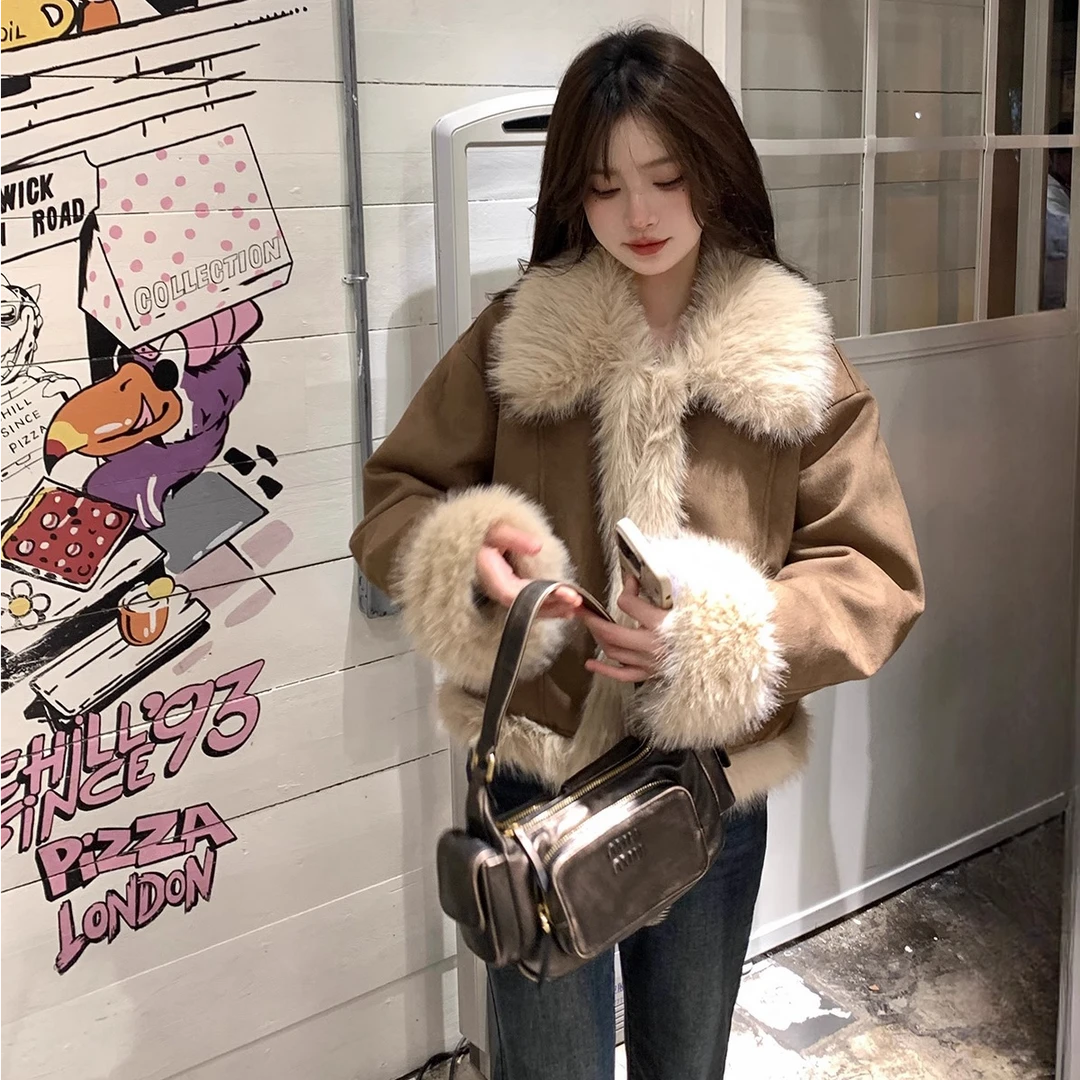 法式复古皮毛一体棕色麂皮绒短外套女韩版显瘦小香毛毛上衣秋冬款