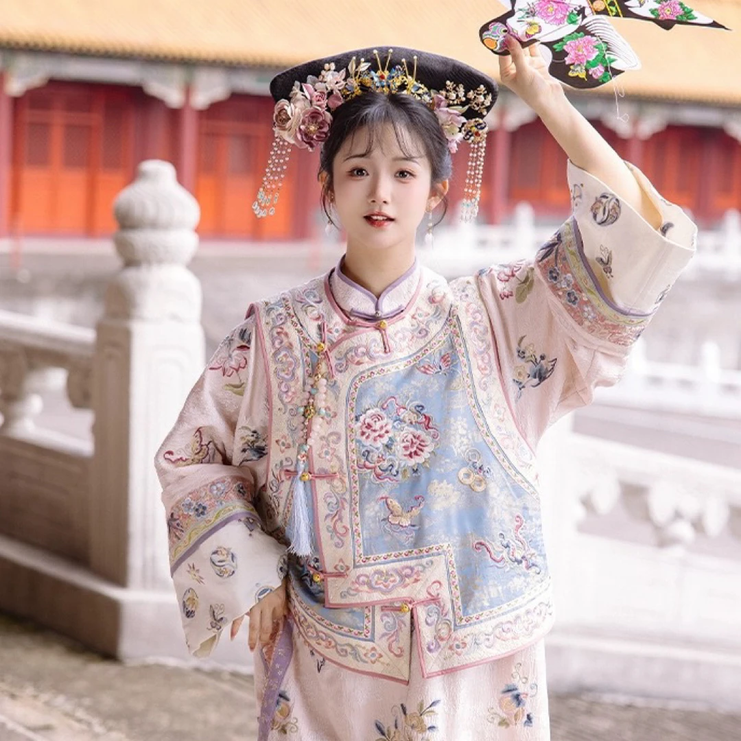 粉色格格服重工复原感刺绣琅彩马甲宽松旗袍格格小宫装古风中国风