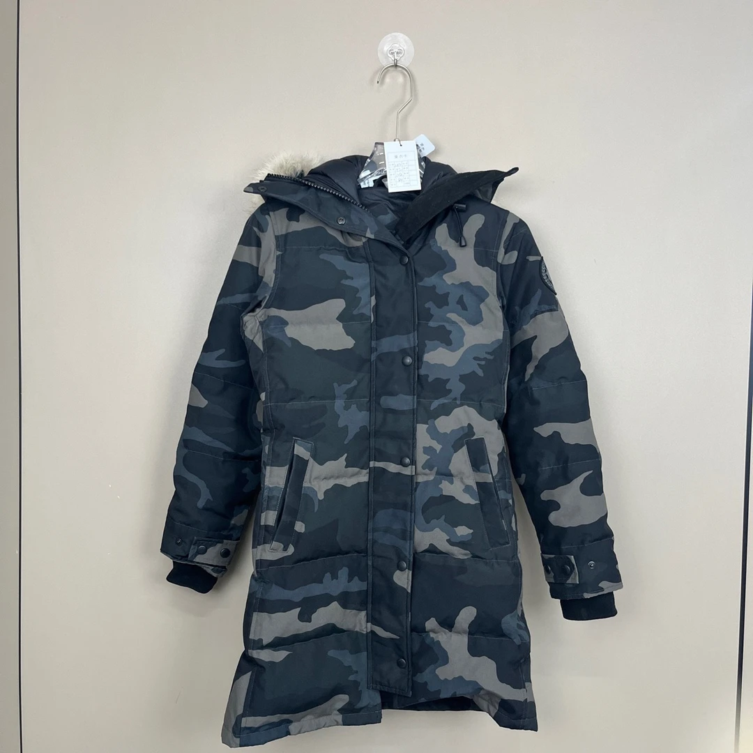 （pm）Canada goose 黑标迷彩 加拿大鹅 女士羽绒服 99新 2xs码