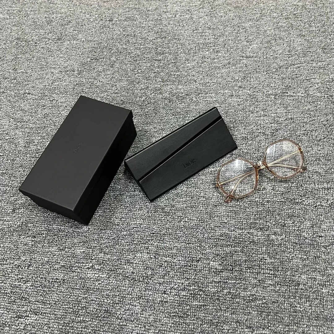 (jpy) 128 Dior 迪奥 六边形透明眼镜 均码/全新/公价4000/原盒